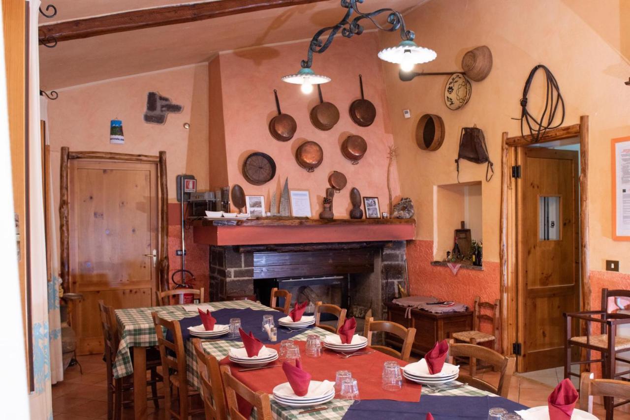 Agriturismo Nuragh'Elighe Sindia Exteriör bild