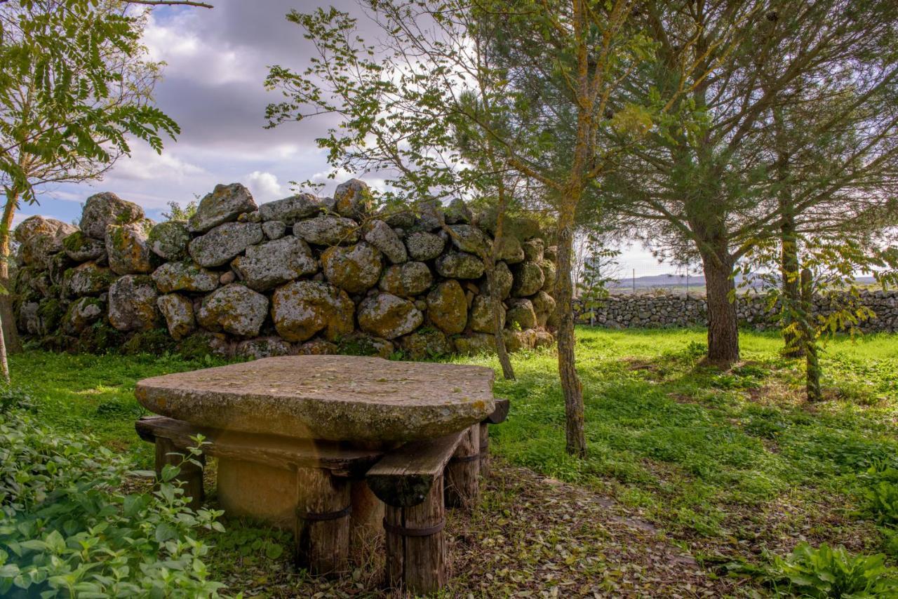 Agriturismo Nuragh'Elighe Sindia Exteriör bild