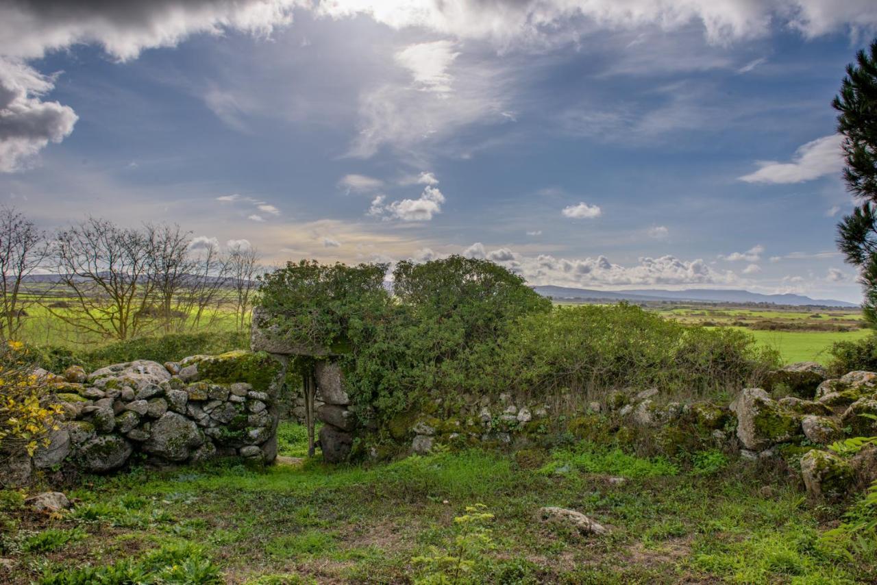 Agriturismo Nuragh'Elighe Sindia Exteriör bild