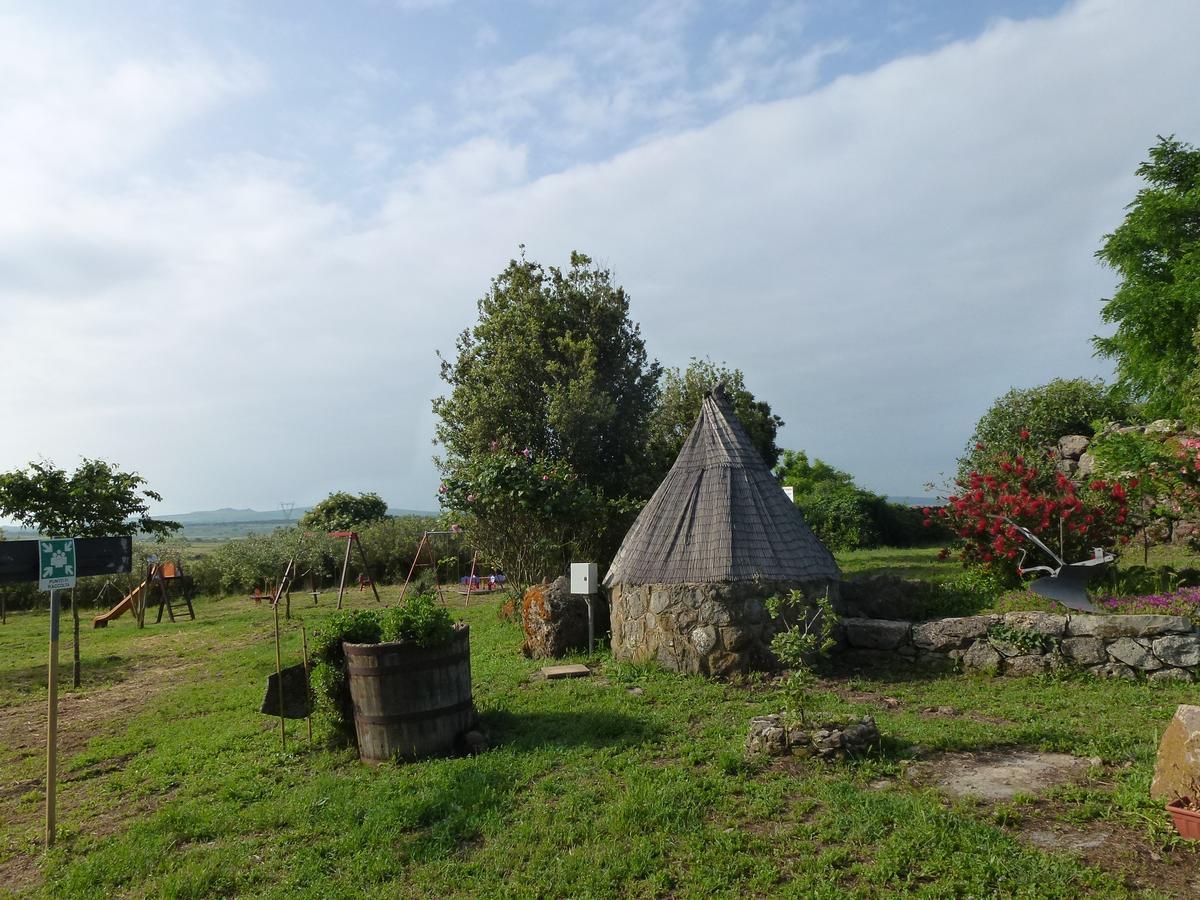 Agriturismo Nuragh'Elighe Sindia Exteriör bild