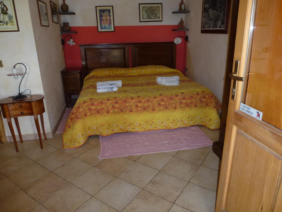 Agriturismo Nuragh'Elighe Sindia Exteriör bild